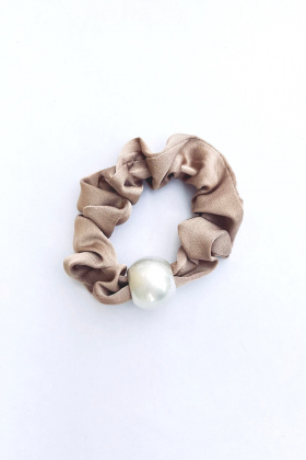 Scrunchie, Pearl & Light Beige