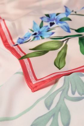 Nukenja satin scarf, Mangano